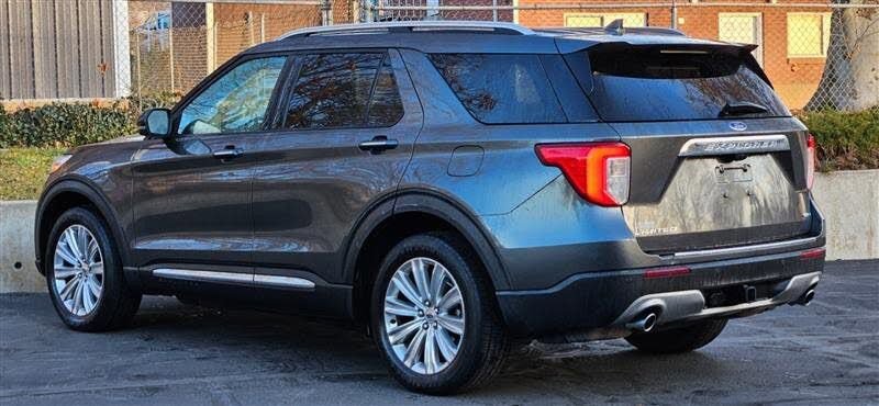 Used 2020 Ford Explorer Limited w/ Class III Trailer Tow Package image 3