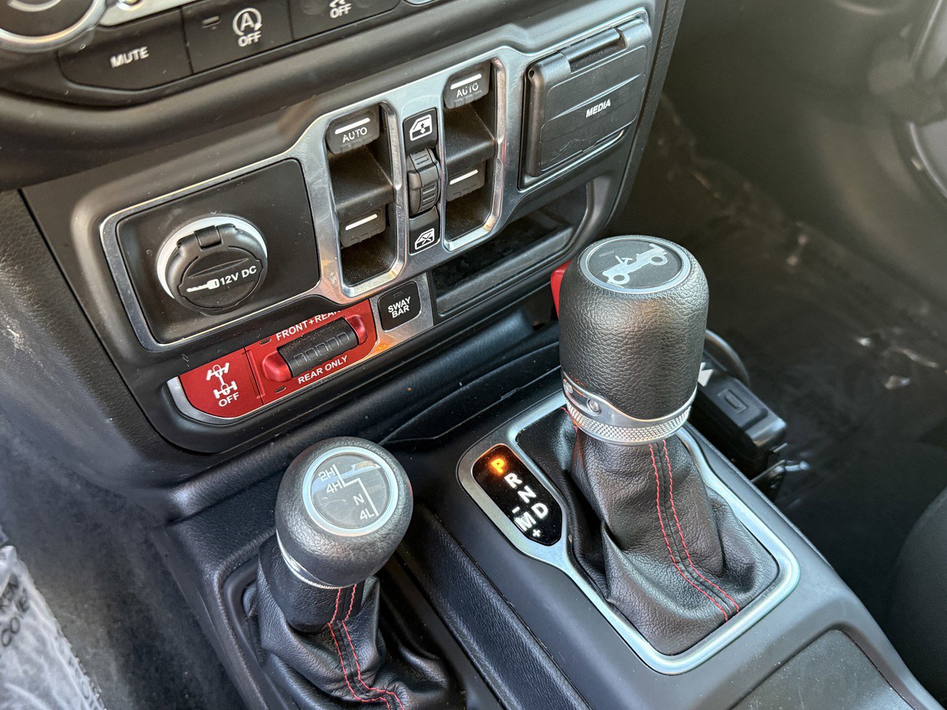 Used 2019 Jeep Wrangler Unlimited Rubicon image 12