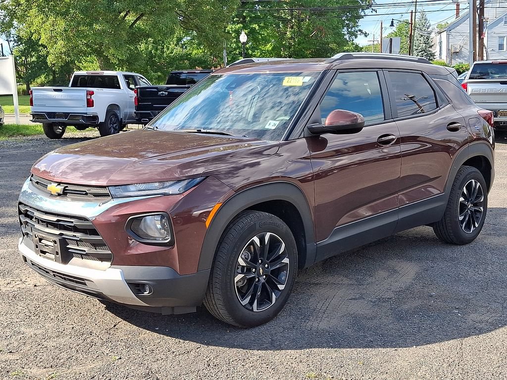 Certified 2023 Chevrolet TrailBlazer LT w/ Convenience Package FWD image 3