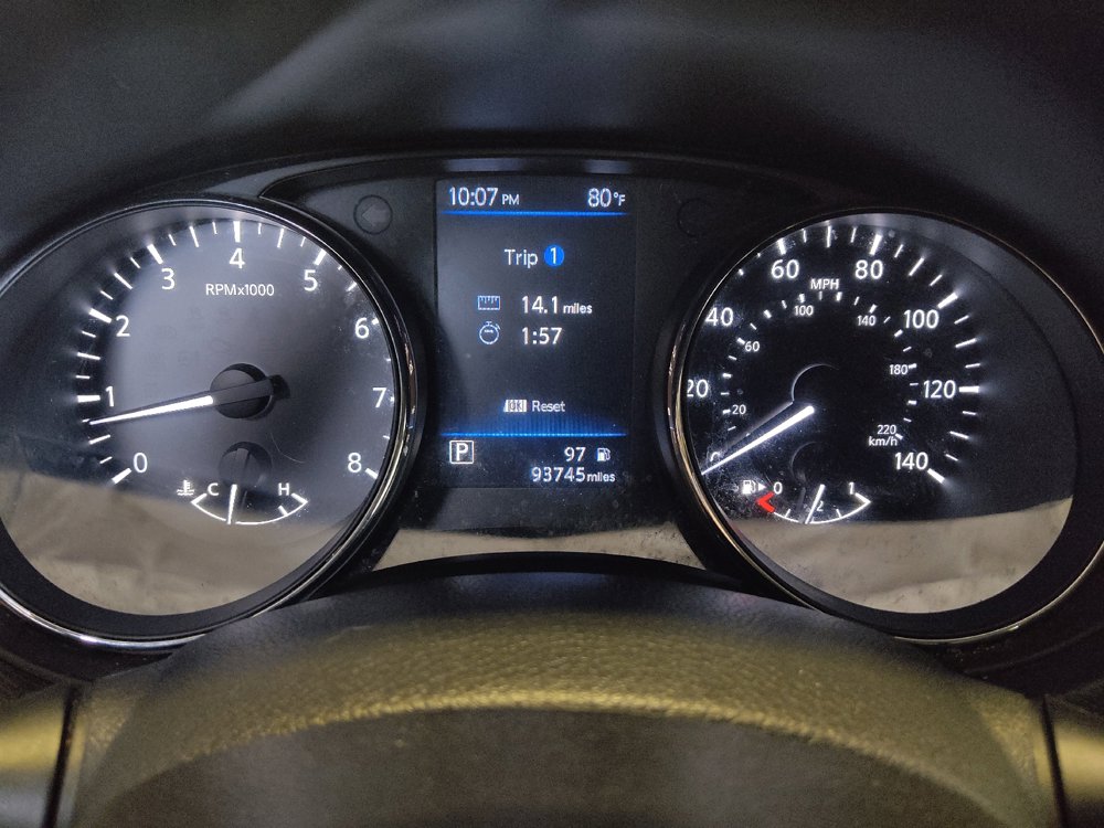Used 2019 Nissan Rogue SV FWD image 23