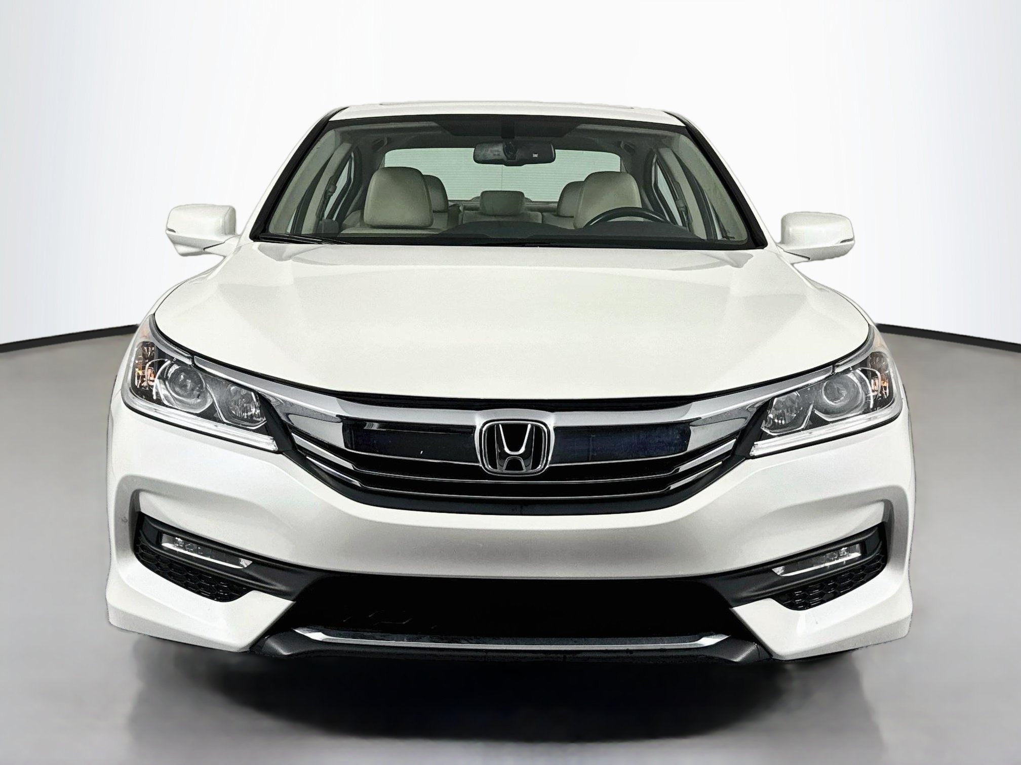 Used 2016 Honda Accord EX-L image 2