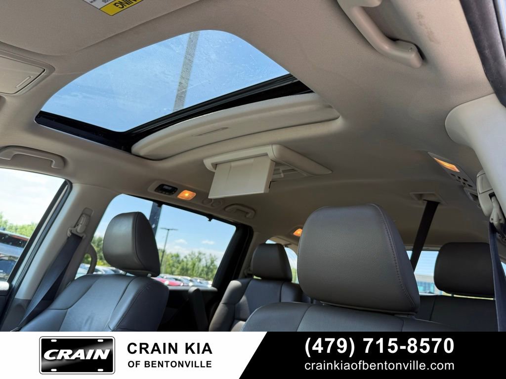 Used 2015 Honda Odyssey Touring image 22