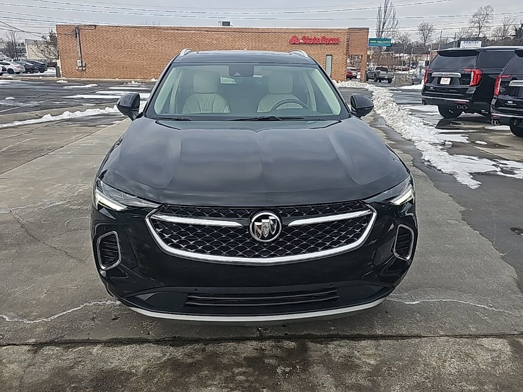 Used 2022 Buick Envision Avenir w/ Technology Package II image 3