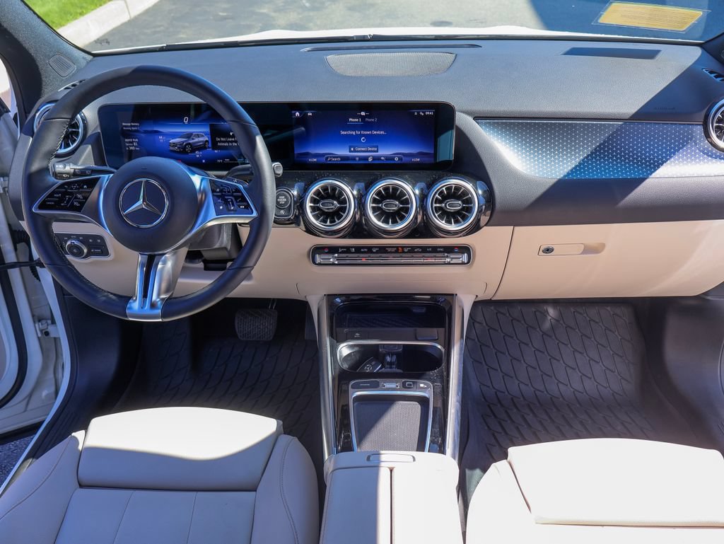 Used 2025 Mercedes-Benz GLA 250 4MATIC image 7
