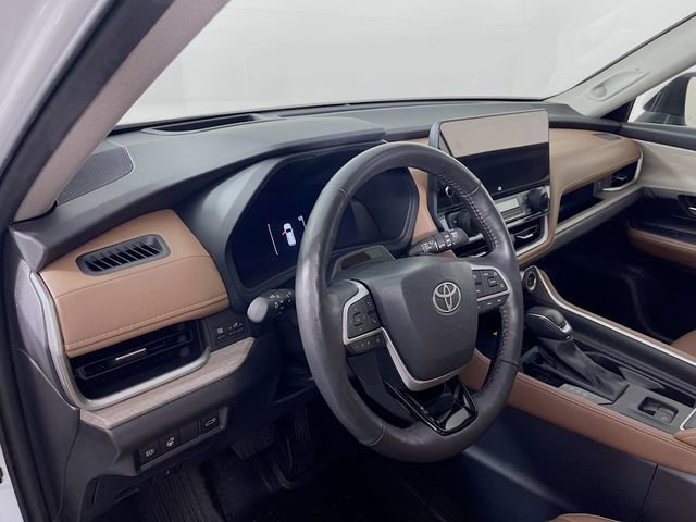 Used 2024 Toyota Grand Highlander Platinum image 10