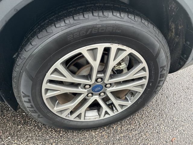Used 2022 Ford Escape SEL image 12