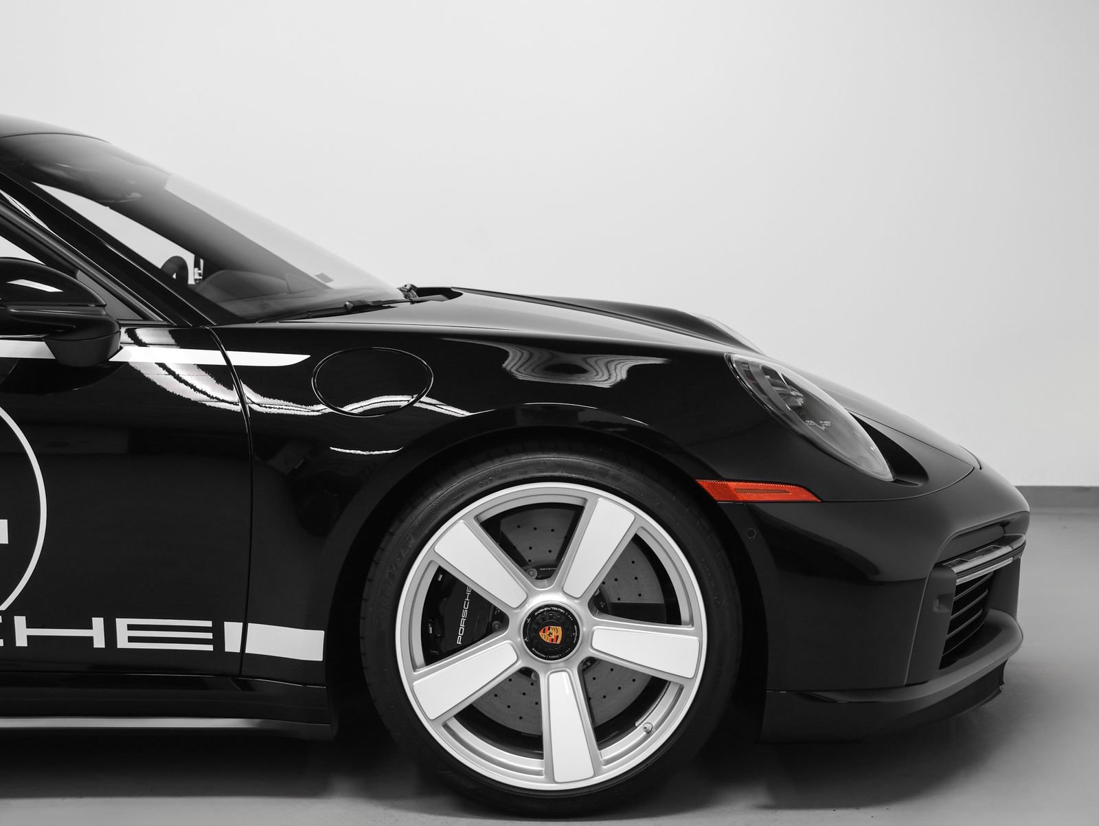 Certified 2025 Porsche 911 Turbo S AWD/4WD image 23