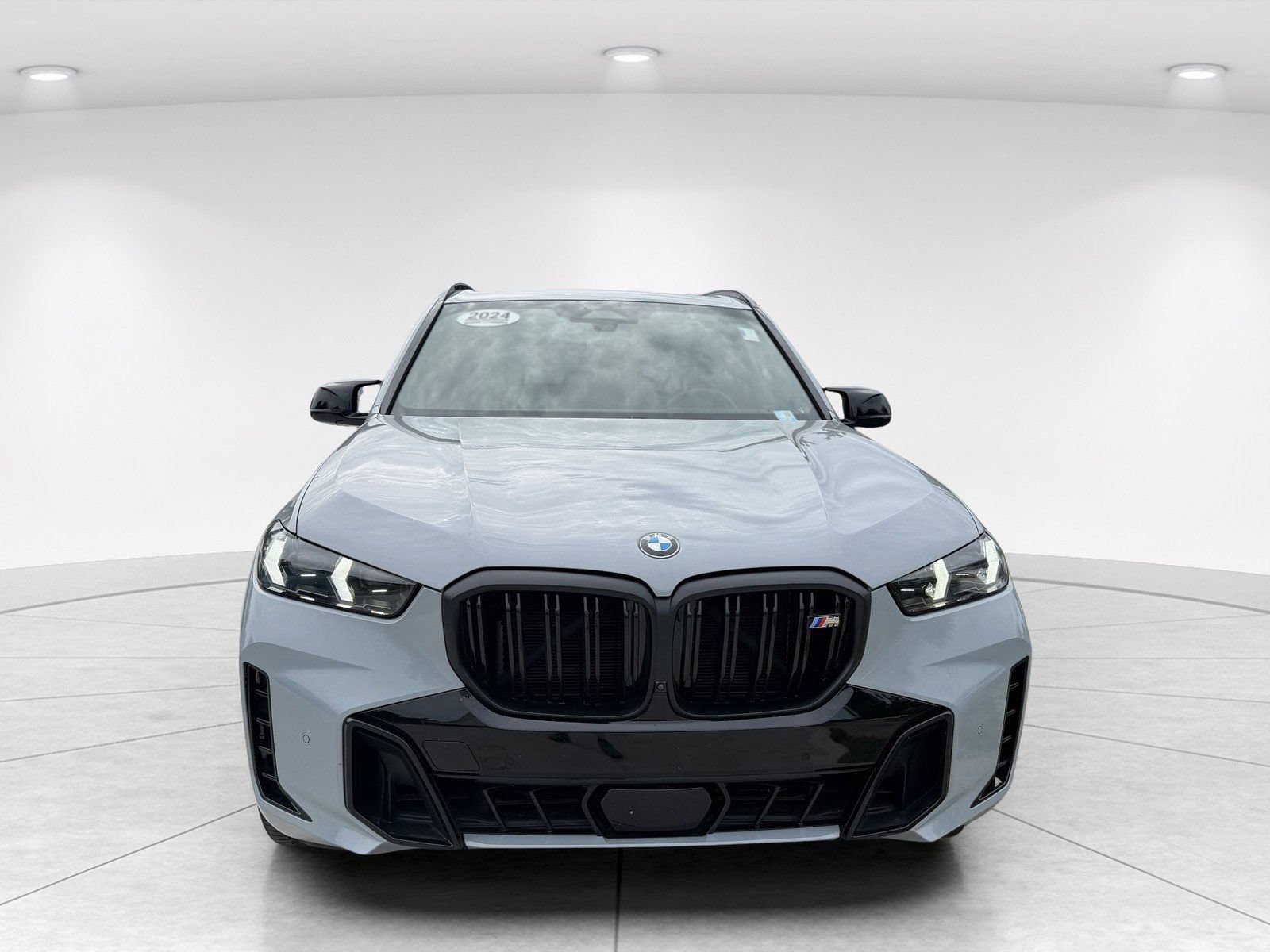 Certified 2024 BMW X5 M60i w/ Parking Assistance Package AWD/4WD image 2