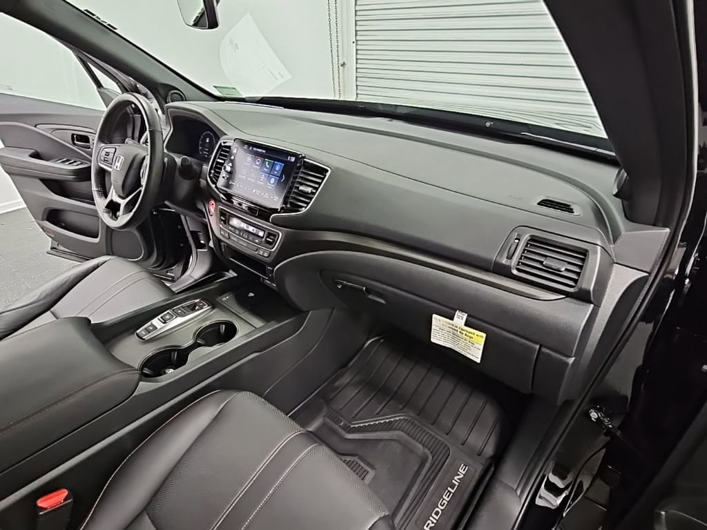 Used 2025 Honda Ridgeline TrailSport image 42
