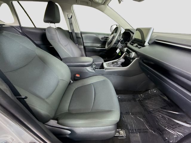 Certified 2025 Toyota RAV4 LE image 26