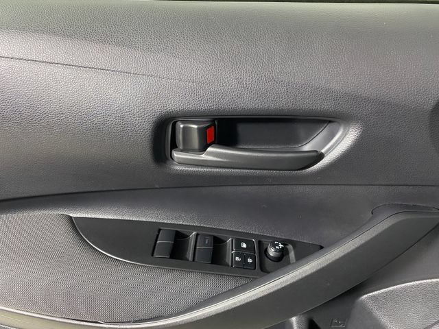 Used 2022 Toyota Corolla LE FWD image 21