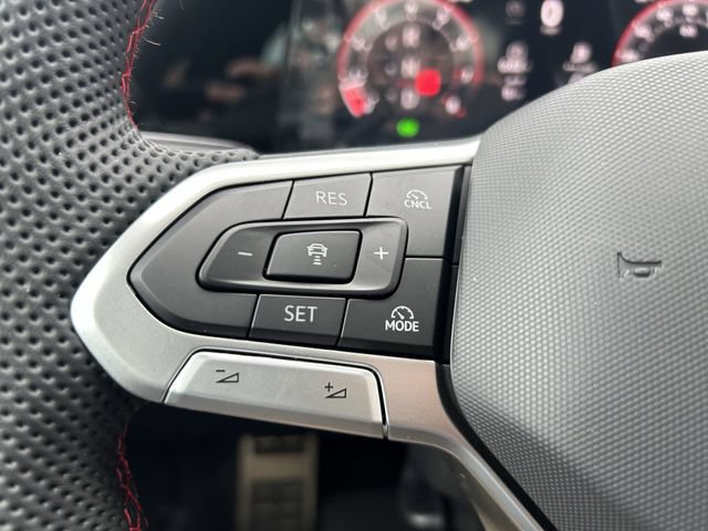 New 2026 Volkswagen GTI SE FWD image 19