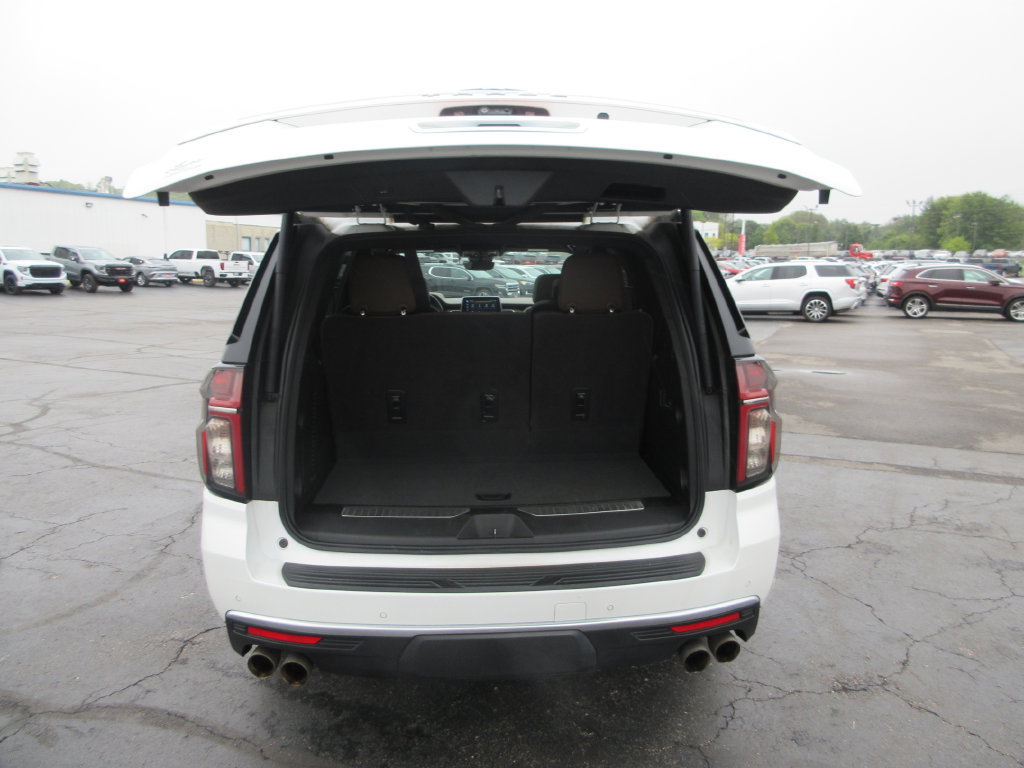 Certified 2023 Chevrolet Tahoe High Country w/ Premium Package 2 AWD/4WD image 8