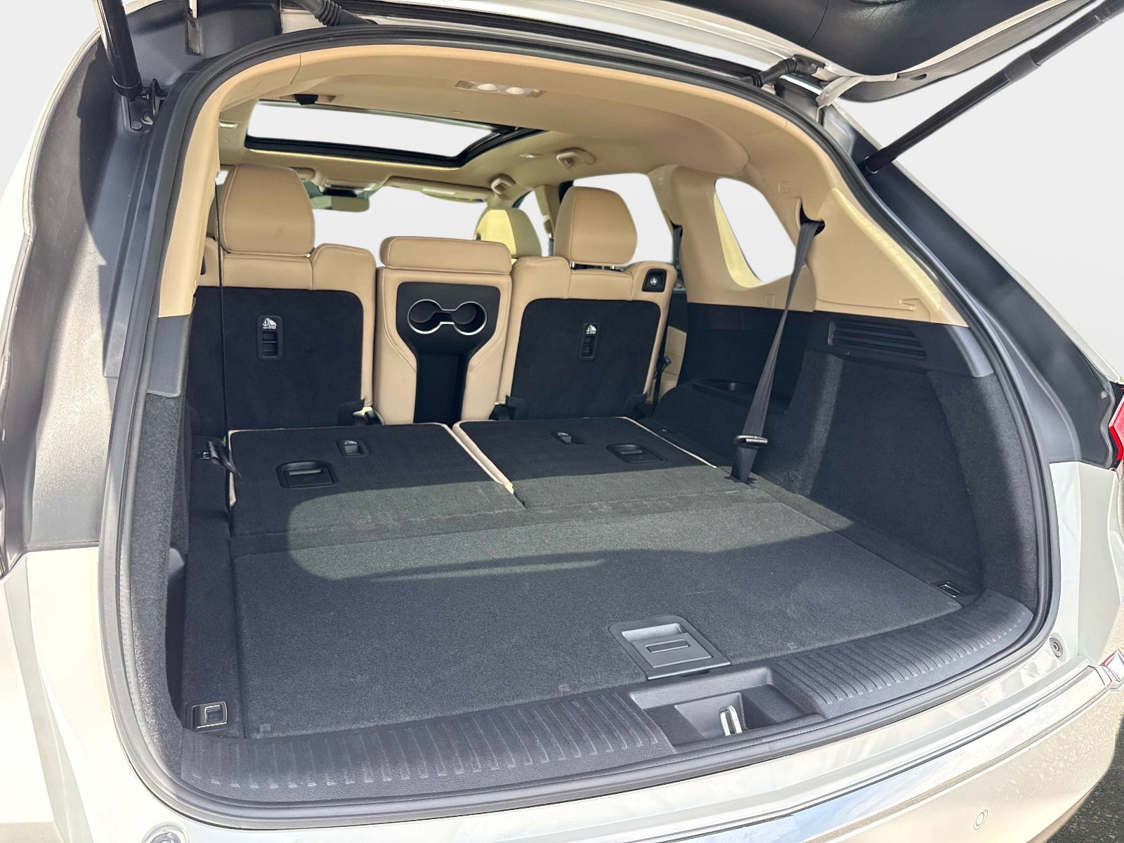 Used 2023 Acura MDX FWD w/ Technology Package image 9