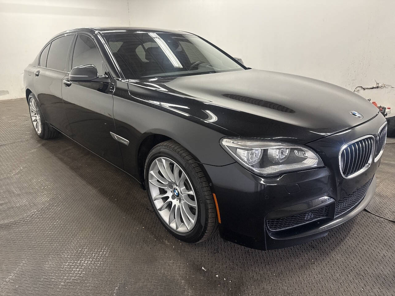Used 2015 BMW 740Ld xDrive AWD/4WD image 2