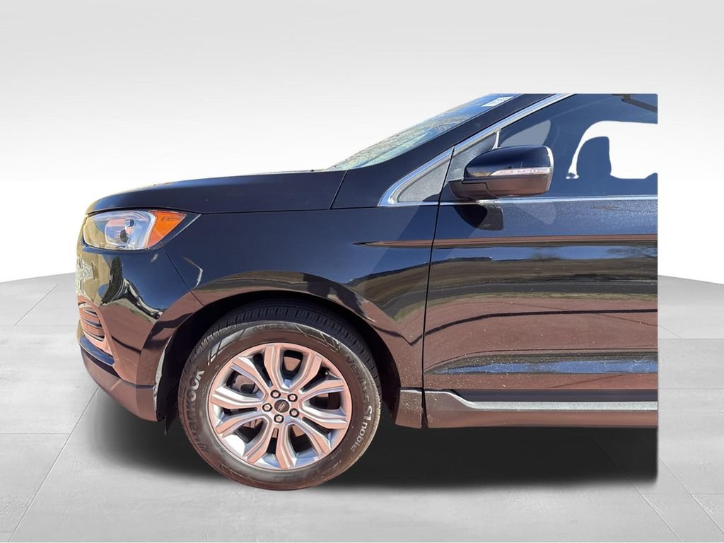 Used 2024 Ford Edge Titanium AWD/4WD image 34