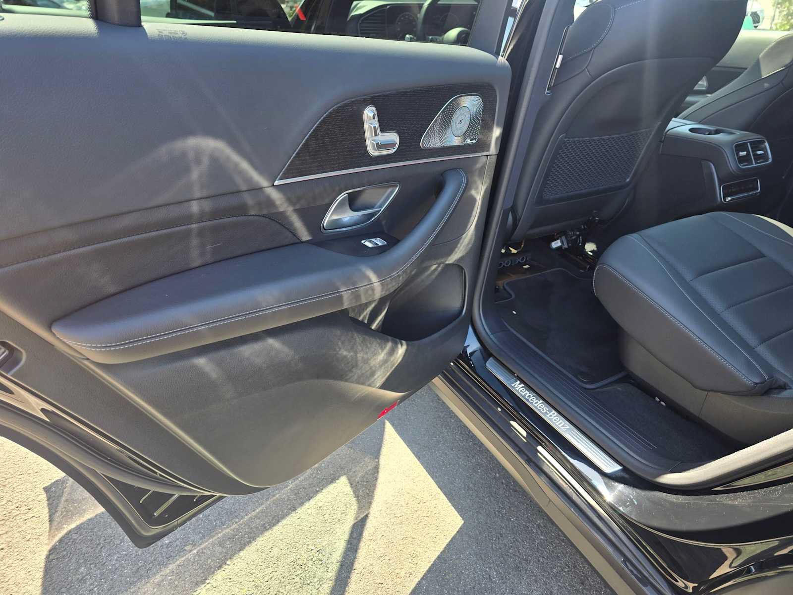Used 2026 Mercedes-Benz GLS 450 4MATIC image 17