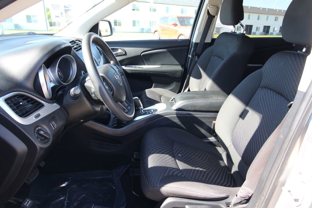 Used 2018 Dodge Journey SE FWD image 6