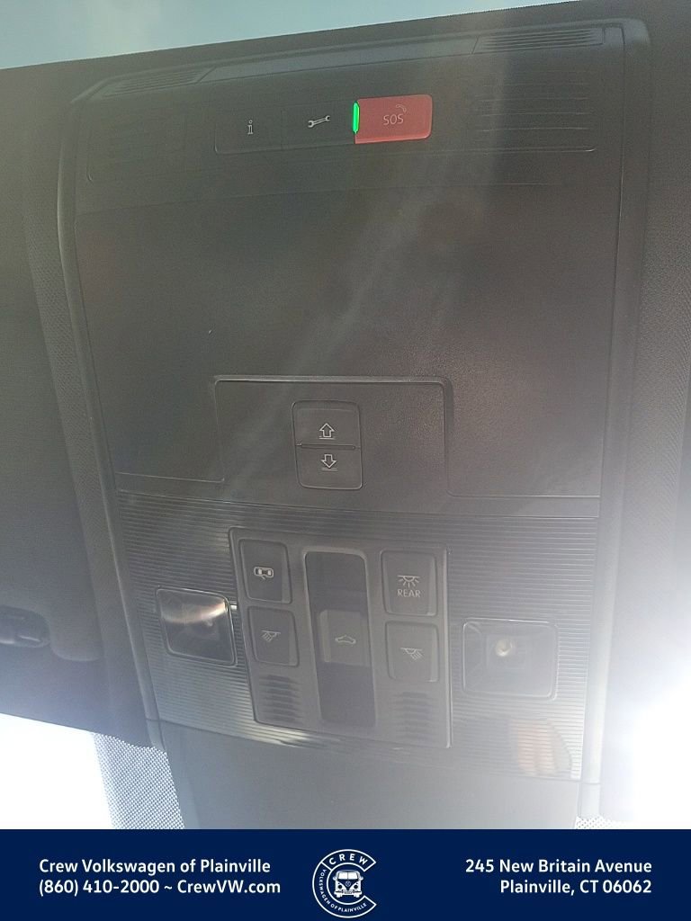 Certified 2021 Volkswagen Tiguan SEL Premium R-Line image 12