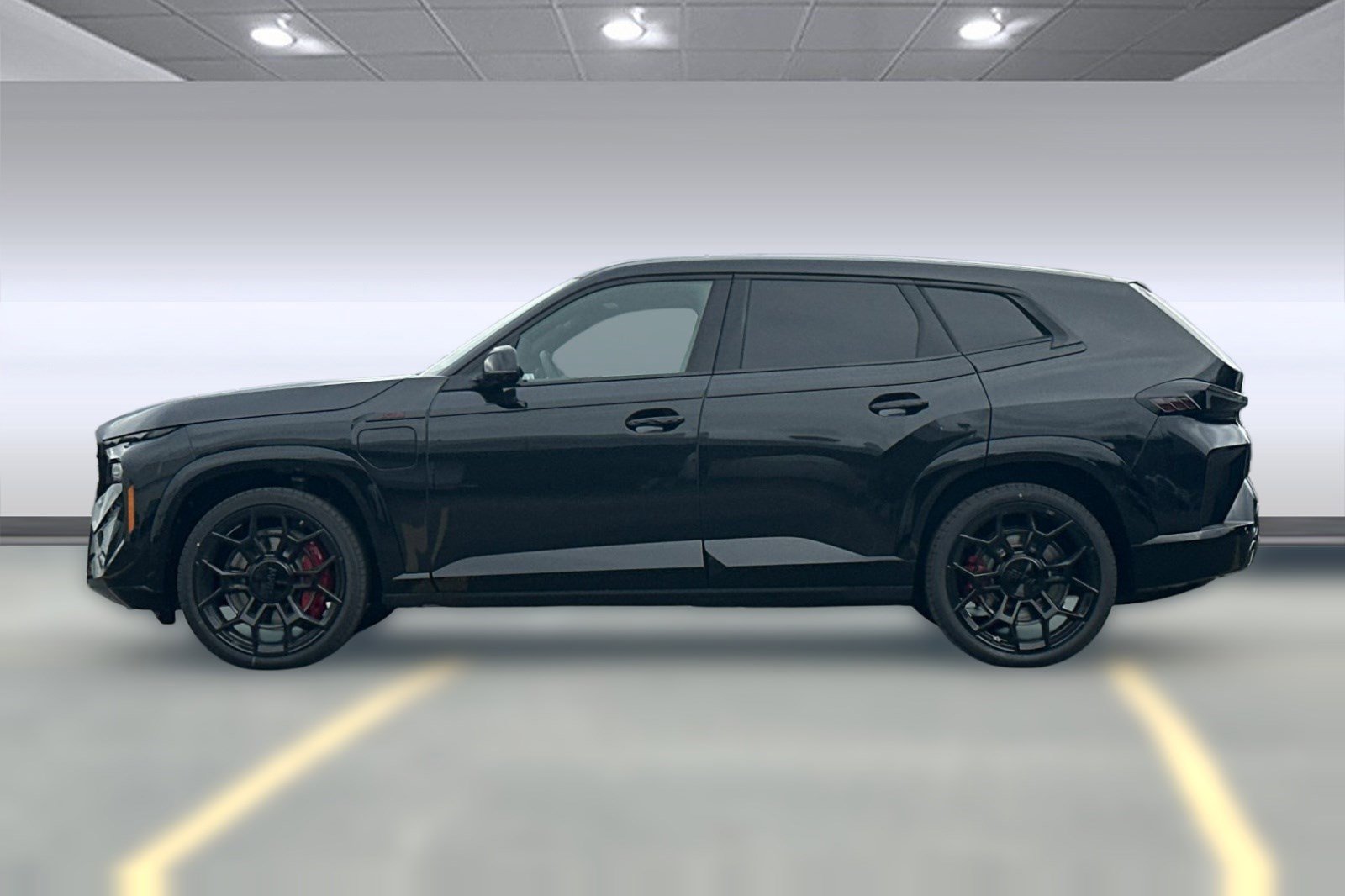 New 2026 BMW XM Label Red image 2