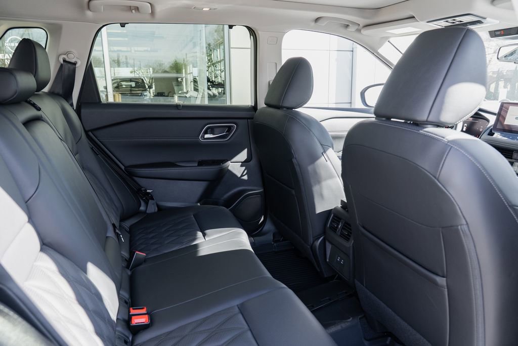 New 2026 Nissan Rogue Platinum AWD/4WD image 28