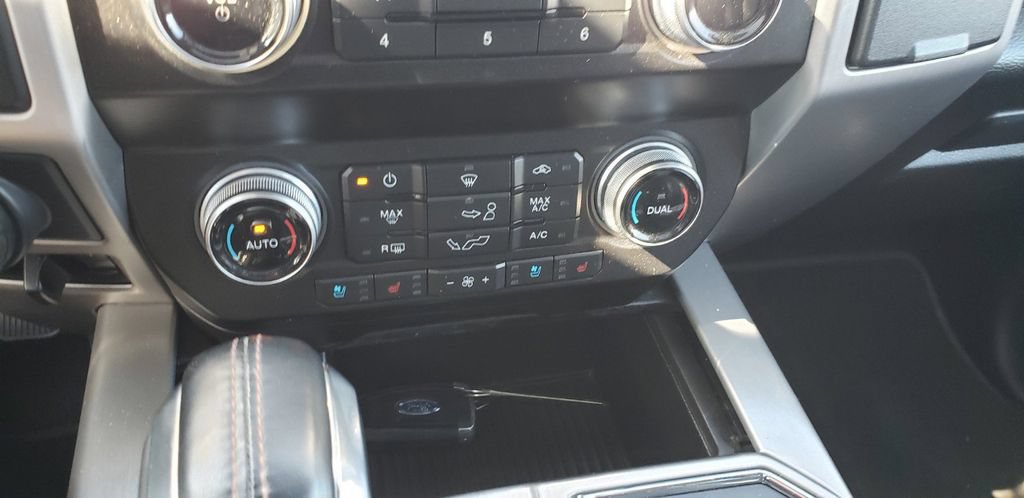 Used 2020 Ford F150 Platinum w/ Equipment Group 701A Luxury AWD/4WD image 19