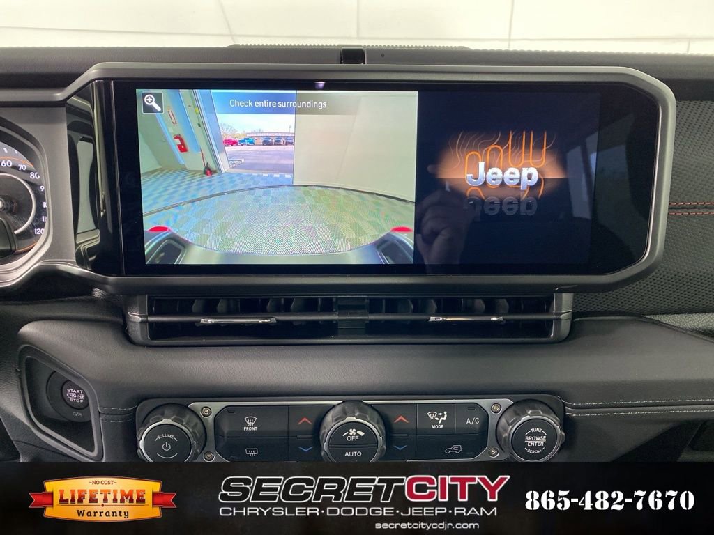 New 2026 Jeep Gladiator Rubicon w/ Steel Power Dome Hood Package AWD/4WD image 23