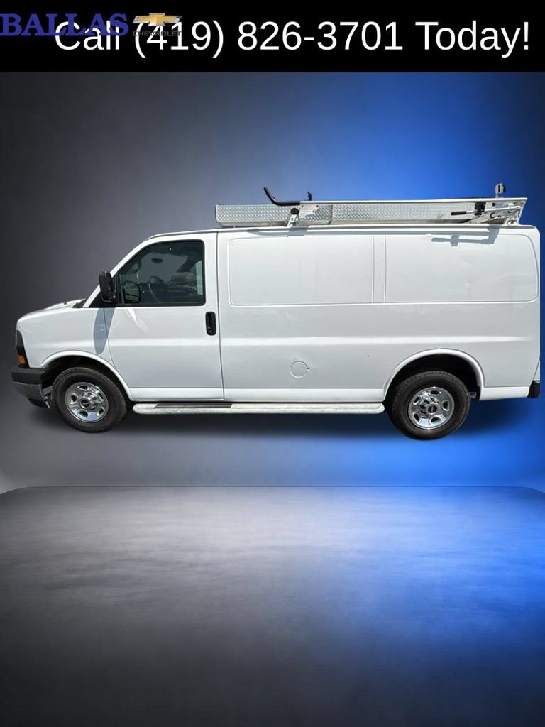 Used 2017 GMC Savana 2500 RWD image 4