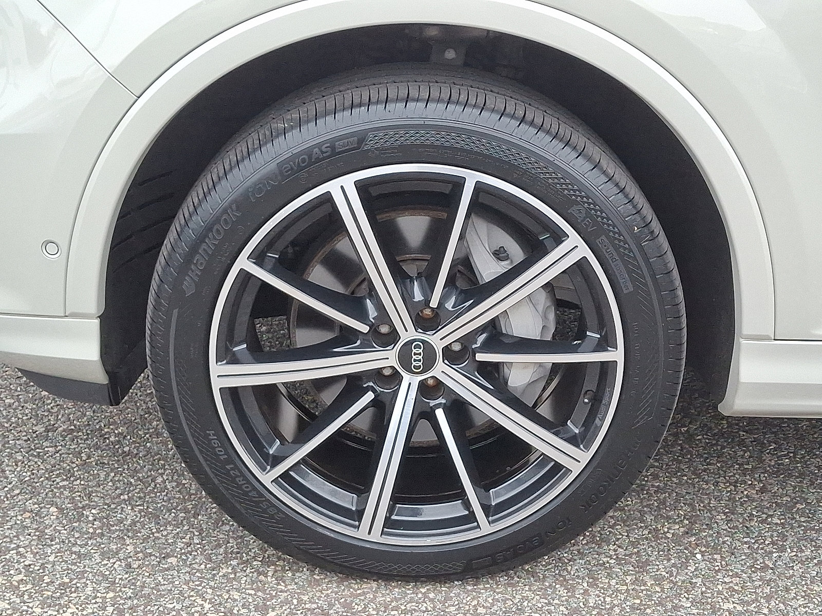 Used 2022 Audi Q7 Premium Plus w/ Premium Plus Package image 28