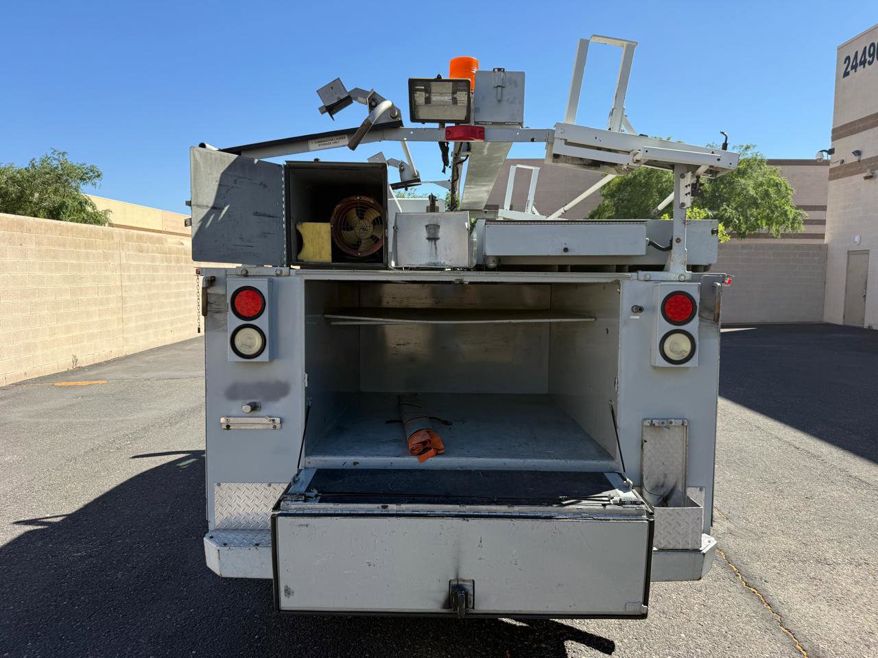 Used 2008 Ford F350 XL image 9