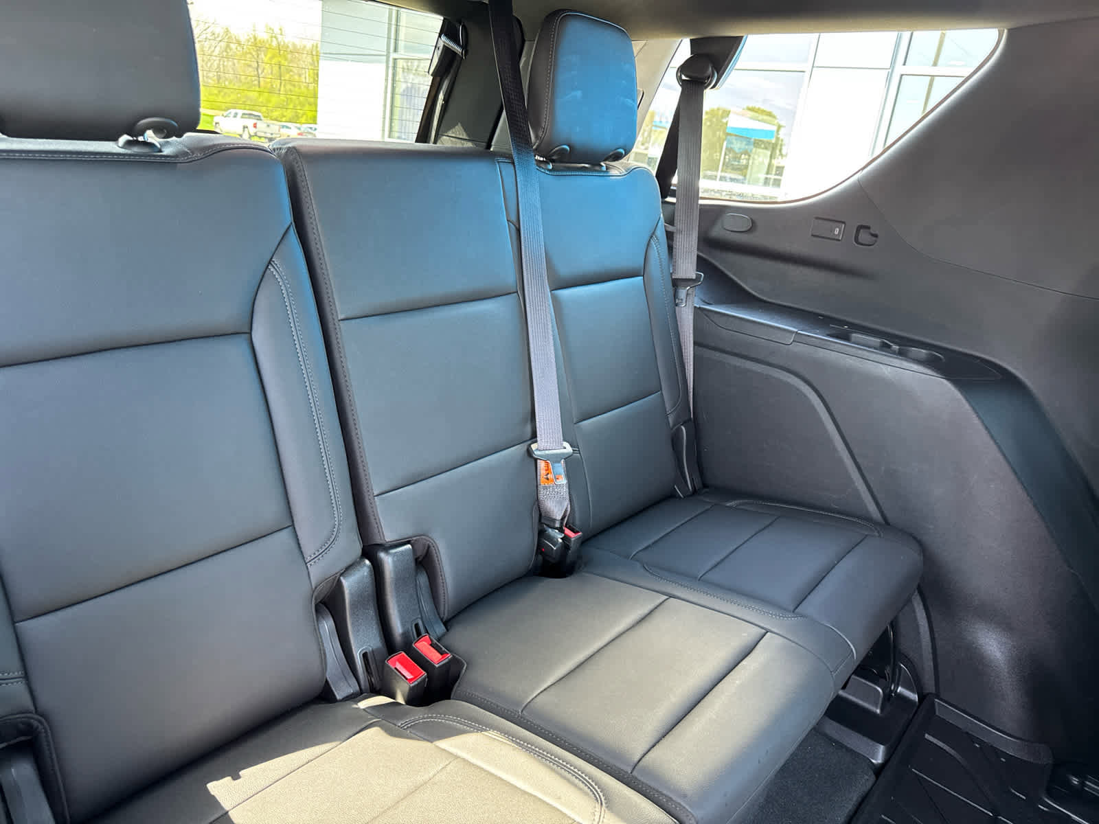 Used 2021 Chevrolet Tahoe LT w/ LT Signature Package AWD/4WD image 6