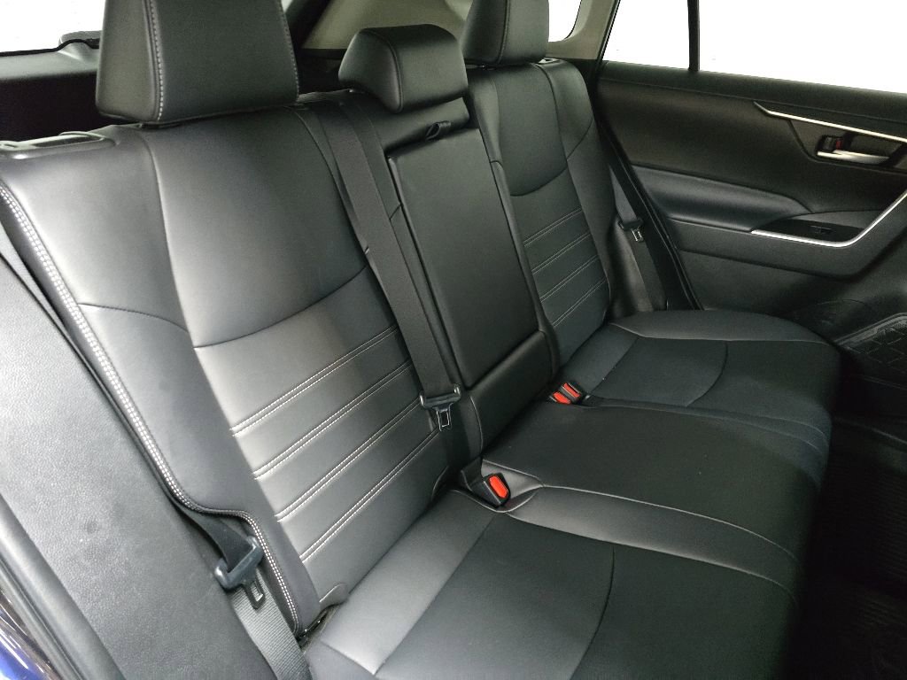 Used 2023 Toyota RAV4 XLE Premium AWD/4WD image 17