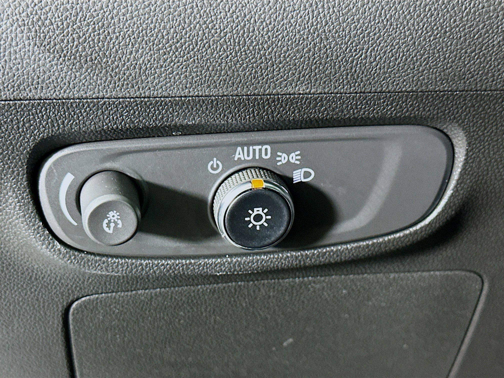 Used 2025 Buick Encore GX Preferred image 17