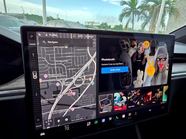 Used 2022 Tesla Model X AWD/4WD image 35