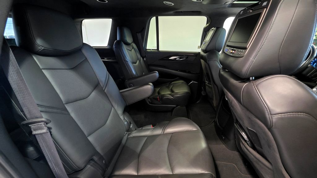 Used 2019 Cadillac Escalade Platinum AWD/4WD image 72