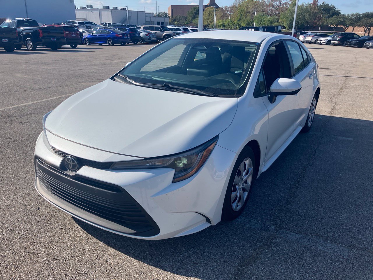 Used 2025 Toyota Corolla LE FWD image 6