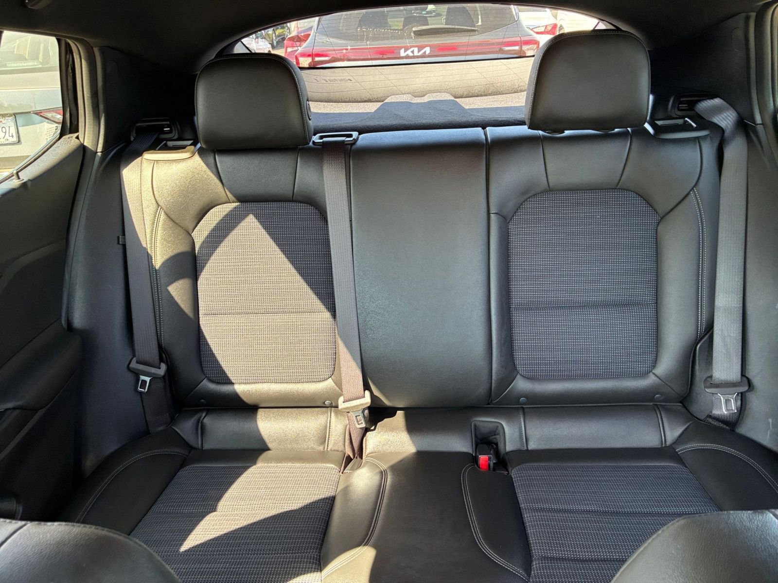 Used 2025 Buick Envista Preferred image 38