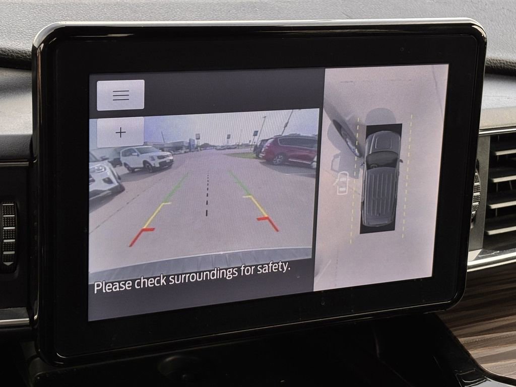 Used 2021 Ford Explorer Limited w/ Equipment Group 301A AWD/4WD image 15