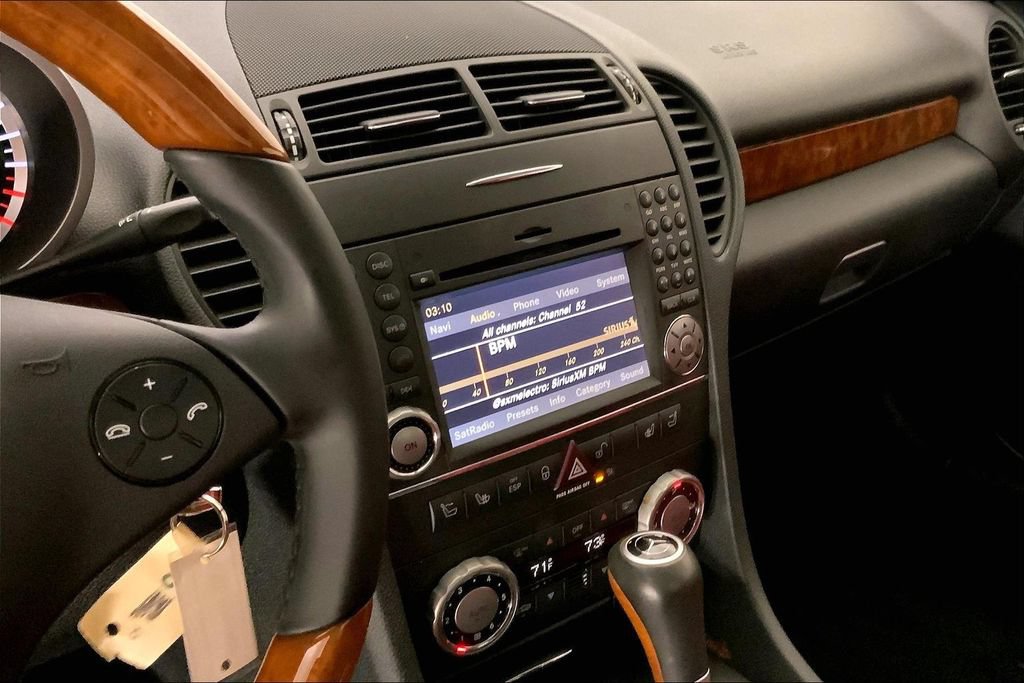 Used 2010 Mercedes-Benz SLK 350 image 5