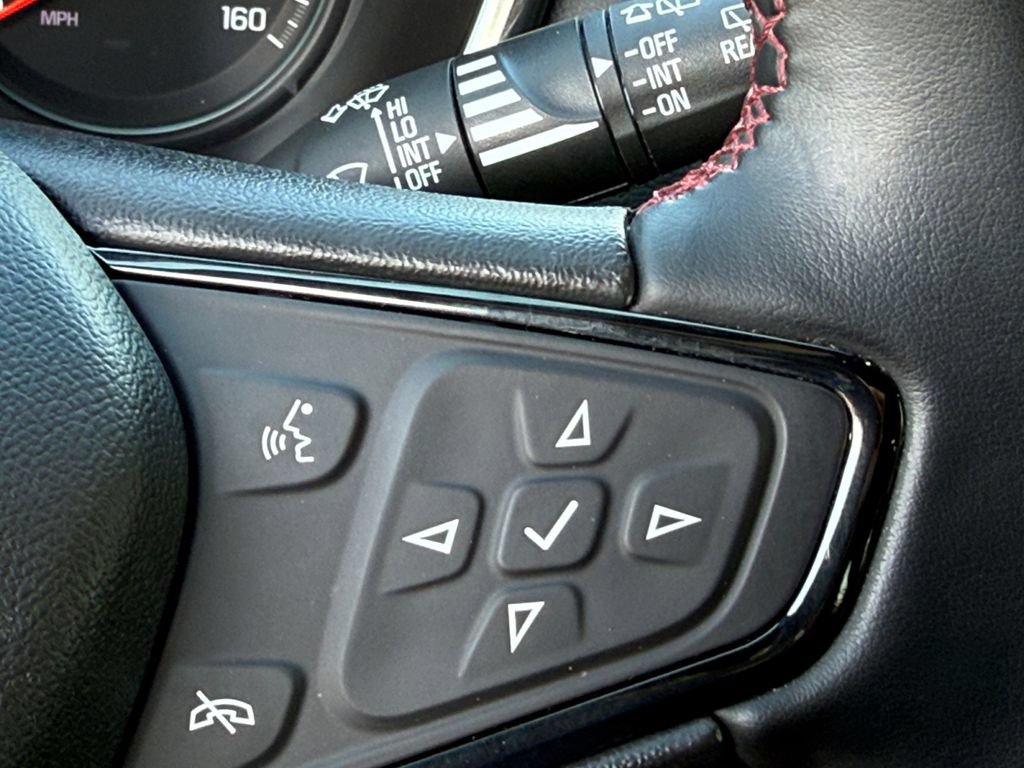 Used 2023 Chevrolet Equinox RS AWD/4WD image 19
