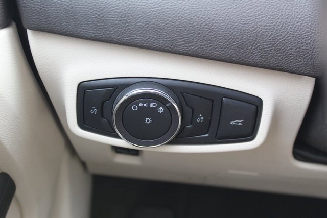 Used 2015 Lincoln MKC AWD w/ Equipment Group 102A Reserve image 22