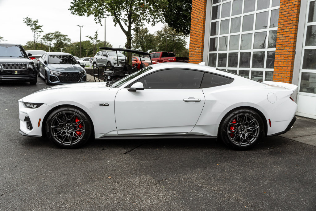 Used 2024 Ford Mustang GT Premium w/ GT Performance Package RWD image 34