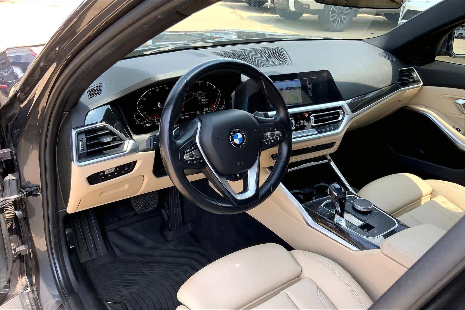 Used 2020 BMW 330i xDrive Sedan w/ Convenience Package AWD/4WD image 17