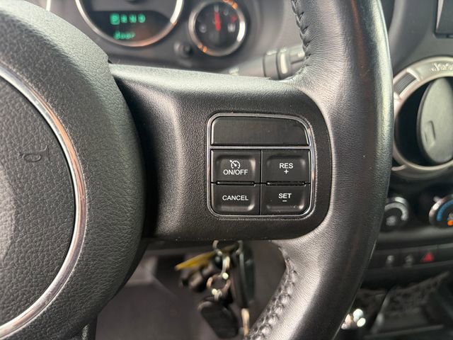 Used 2018 Jeep Wrangler Unlimited Sahara image 8