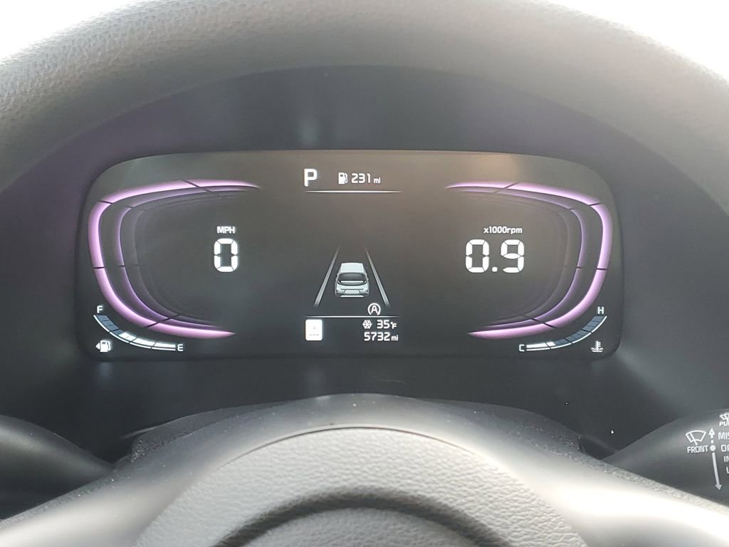 Used 2025 Kia Soul LX w/ LX Technology Package image 16