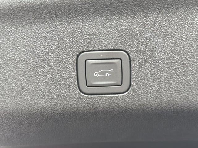 New 2026 GMC Yukon XL Elevation AWD/4WD image 17