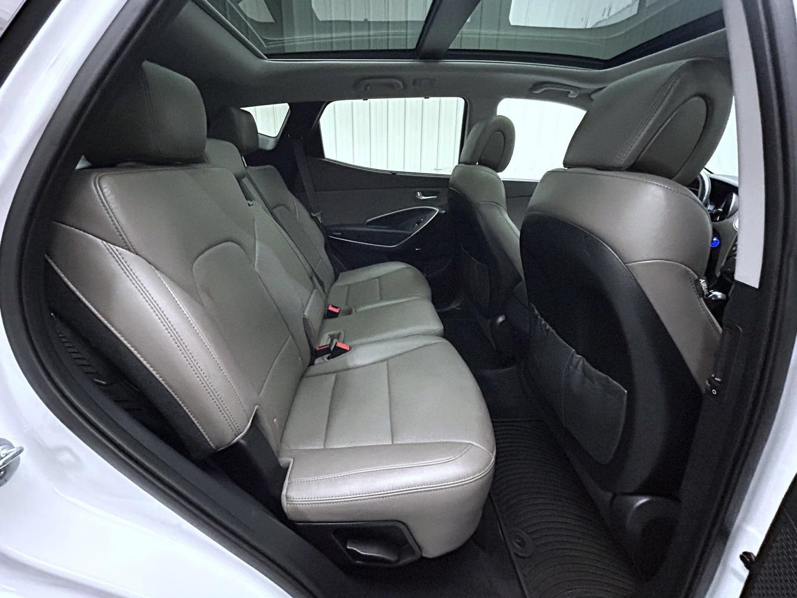 Used 2017 Hyundai Santa Fe Sport w/ Cargo Package AWD/4WD image 18