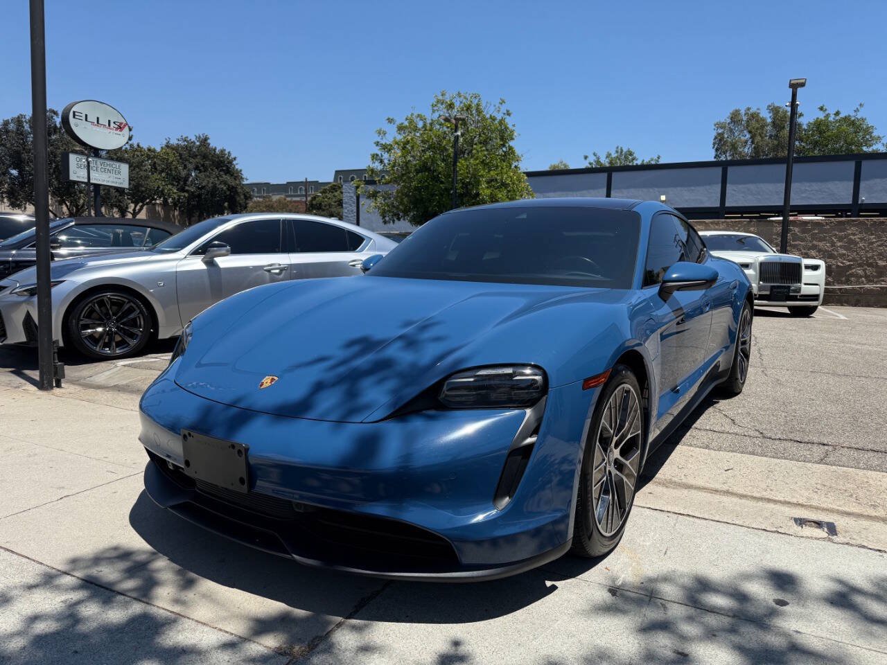Used 2022 Porsche Taycan RWD image 6