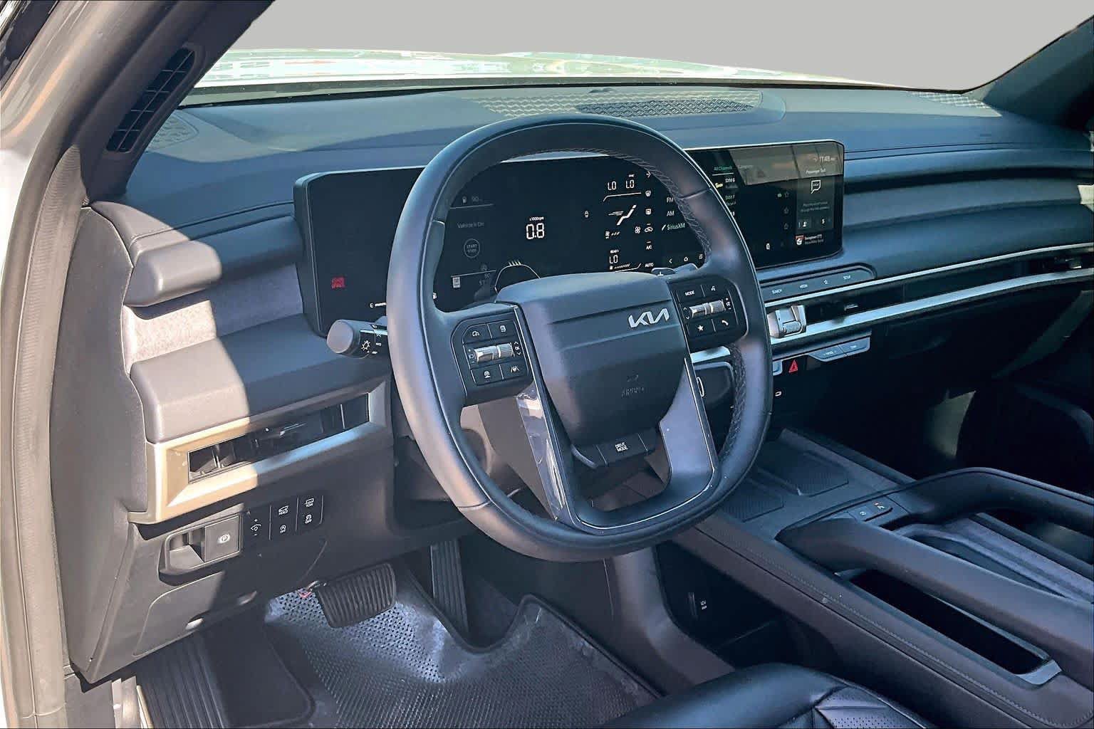 Certified 2027 Kia Telluride EX w/ Towing Package FWD image 17