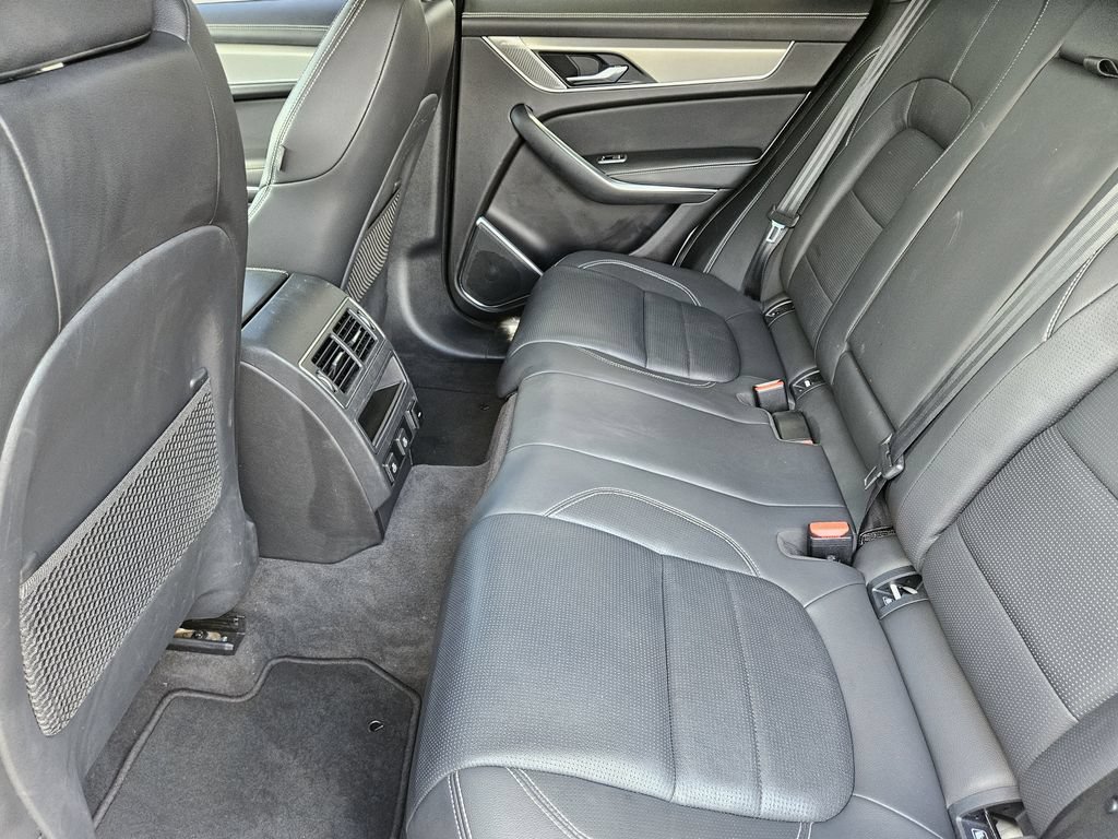 Used 2025 Jaguar F-PACE R-Dynamic S AWD/4WD image 30
